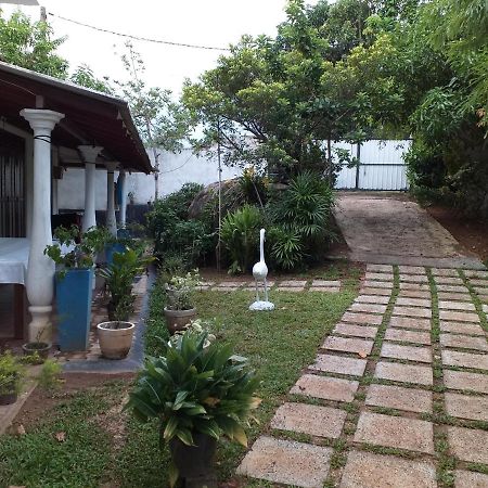 Sethun Villa Hikkaduwa Buitenkant foto