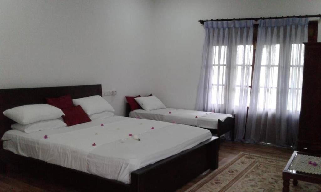 Sethun Villa Hikkaduwa Kamer foto